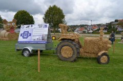 Traktor Galoe - Strohpark 2017.JPG
